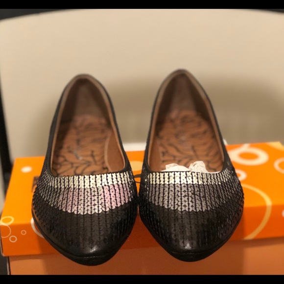 ⭐️New Sequins Shoes⭐️ - Picture 1 of 8